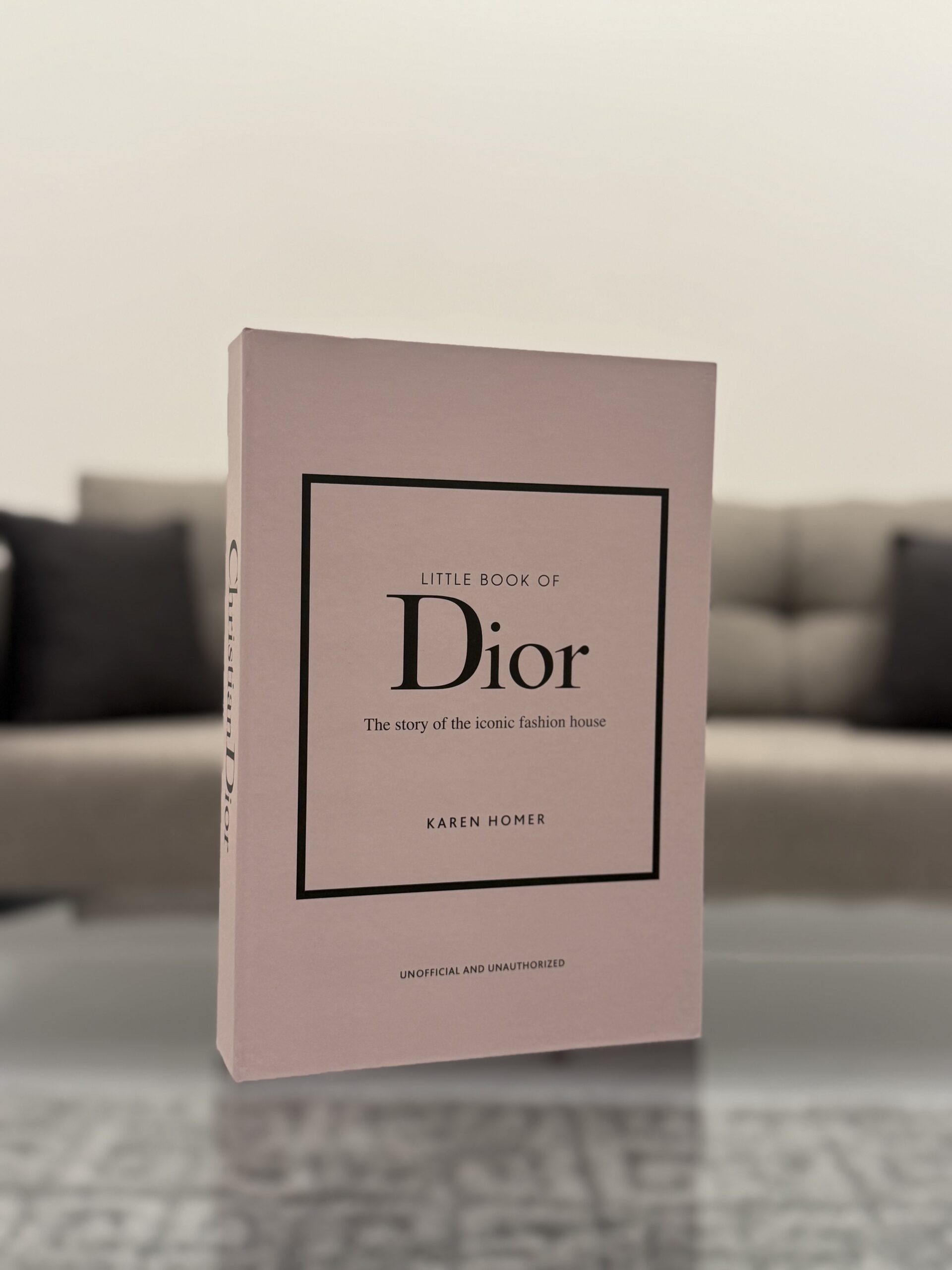 IMG_8661 Christian Dior - Image 1